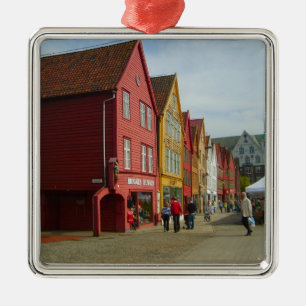 Ornement Carré Argenté La Norvège, Bergen, maisons peintes sur le bord d