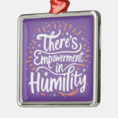 Ornement Carré Argenté L'autonomisation dans l'humilité (Gauche)