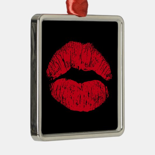 Ornement Carré Argenté Lèvres de baiser rouge sur noir (Droite)