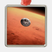 Ornement Carré Argenté Mars Science Laboratory approchant Mars. (Devant)