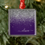 Ornement Carré Argenté Monogramme de Parties scintillant d'argent violet<br><div class="desc">Parties scintillant argentée et violette Nom du monogramme et ornement de Noël initial. Cela rend le cadeau parfait pour 16 ans,  mariage,  douche nuptiale,  anniversaire,  baby shower ou bachelorette pour quelqu'un qui aime le luxe glam et les styles chic.</div>