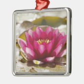 Ornement Carré Argenté Nénuphar (Gauche)
