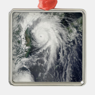 Ornement Carré Argenté Ouragan Kompasu