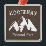 Ornement Carré Argenté Parc national Kootenay<br><div class="desc">Le parc national Kootenay est un parc national situé dans le sud-est de la Colombie-Britannique,  au Canada,  qui offre des paysages incroyables,  une faune abondante et des sommets vertigineux.</div>