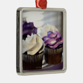 Ornement Carré Argenté Plan rapproché des petits gâteaux avec le foyer (Droite)