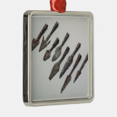 Ornement Carré Argenté Pointes de flèche, âge de fer (fer) (Droite)