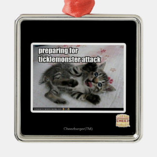 Ornement Carré Argenté Préparatifs De L'Attaque De Ticklemonster