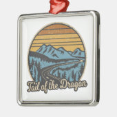 Ornement Carré Argenté Queue Du Dragon Retro (Gauche)