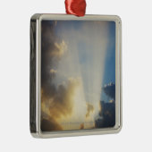 Ornement Carré Argenté Rayons de lumière brillant par les nuages (Droite)