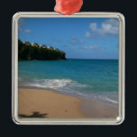 Ornement Carré Argenté Saint Lucia Beach Paysage tropical<br><div class="desc">La plage du resort de Sainte Lucie était assez jolie, le ciel était bleu, l'eau turquoise, et le sable était, eh bien, sablonneux. Cette photo capture une journée ensoleillée à la plage. Consultez notre magasin pour plus de belles photos de plage. Cette image est aussi présentée comme le fond d'écran...</div>