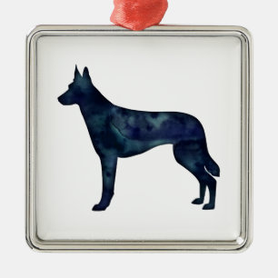 Ornement Carré Argenté Silhouette d'aquarelle noire Malinois belge