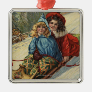 Ornement Carré Argenté Sledding de petites filles de ChristmasTwo