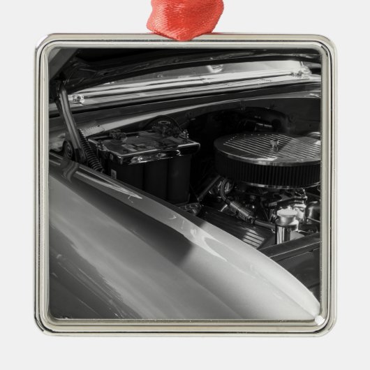 Ornement Carré Argenté Sous La Hotte (Devant)