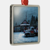 Ornement Carré Argenté Station service antique en hiver (Droite)