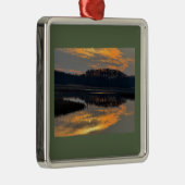 Ornement Carré Argenté Sunset Waterscape Reflection Ornament (Droite)