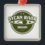 Ornement Carré Argenté Sycan River Oregon Kayak<br><div class="desc">La rivière Sycan Wild et Pittoresque en Oregon traverse les forêts nationales de Fremont et de Winema et est idéale pour le kayak,  le canoë-kayak,  la pêche,  la natation,  le rafting et le plaisir extérieur.</div>