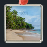 Ornement Carré Argenté Tahiti Sand Beach Ciel bleu Palmiers<br><div class="desc">Tahiti Sand Beach Ciel bleu Palmiers Belle plage de sable avec ciel bleu et palmiers verts. C'est un lieu de vacances que tout le monde aimerait. Si vous êtes prêt à être quelque part sur une plage trempez cette photo et rêvez d'y être. Un cadeau souvenir parfait.</div>