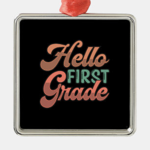 Ornement Carré Argenté Teacher Hello First Grade