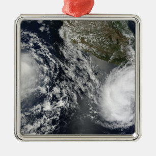 Ornement Carré Argenté Tempêtes tropicales Blas et Celia