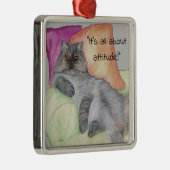 Ornement Carré Argenté Un chat persan avec attitude (Droite)