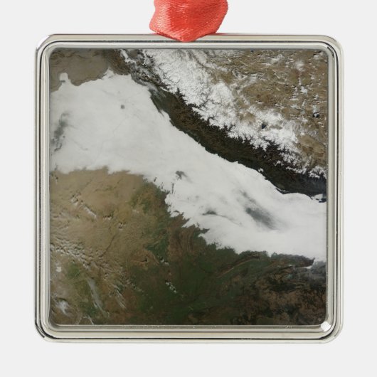 Ornement Carré Argenté Une épaisse rive de nuages bas (Devant)