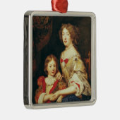 Ornement Carré Argenté Une femme et son fils (Droite)
