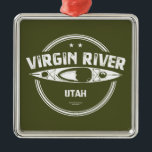 Ornement Carré Argenté Virgin River Utah Kayak<br><div class="desc">La rivière Vierge est un affluent du fleuve Colorado dans les États américains de l'Utah, du Nevada et de l'Arizona. La rivière fait environ 250 km de long. Il a été désigné première rivière sauvage et pittoresque de l'Utah en 2009, lors de la célébration du centenaire du Parc national de...</div>