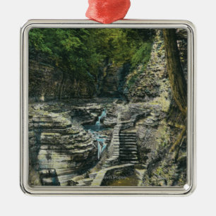 Ornement Carré Argenté Vue d'un pont suspendu