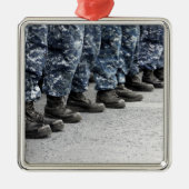 Ornement Carré Argenté Vue en faible section des marins (Devant)