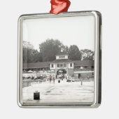 Ornement Carré Argenté Vue quai Lakeside Chautauqua, Ohio (Gauche)