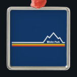 Ornement Carré Argenté Winter Park, Colorado<br><div class="desc">Winter Park,  Colorado possède l'une des plus anciennes et meilleures stations de ski de l'état,  un magnifique paysage de montagne et des loisirs sans fin. Ce grand design vintage a un look rétro.</div>