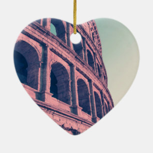 Ornement Cœur En Céramique Colisée à Rome. Romain monumental à 3 étages