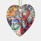 Ornement Cœur En Céramique Justice de graffiti (Gauche)