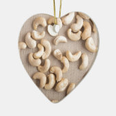 Ornement Cœur En Céramique La vue supérieure sur les anacardes crus a (Gauche)