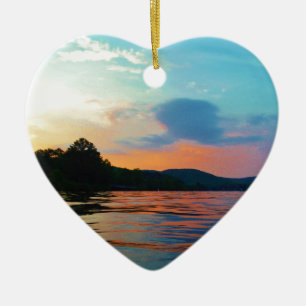 Ornement Cœur En Céramique Pêche et coucher de soleil sur le lac de montagne