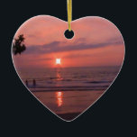 Ornement Cœur En Céramique Plage romantique Hawaii Sunset Ocean Beach<br><div class="desc">Les photos de voyage de Big Island of Hawaii font de beaux cadeaux de keepsaké. ⭐ PERSONNALISEZ ce modèle avec vos oeuvres. ⭐ MODIFIEZ-le pour apporter d'autres modifications. ⭐ TRANSFÉREZ cette conception à n'importe quel produit. Visitez tous mes magasins à bit.ly/SandyspiderStores (couper et coller).</div>
