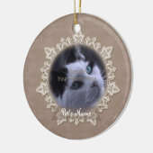 Ornement commémoratif de chat de chat de dentelle  (Gauche)