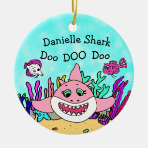 Ornement de Noël de la famille de requins-bébés pe
