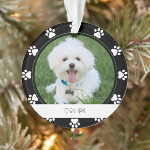 Ornement de nom de chien Empreintes de patte blanc