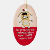 Ornement de pipi drôle de Noël de chien (Droite)