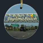 Ornement En Céramique Accueil à Daytona Beach<br><div class="desc">Ahhh les souvenirs de cette ville merveilleuse de la Floride de bord de la mer ! Endroit impressionnant,  Daytona Beach.</div>