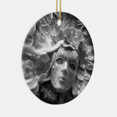 Ornement En Céramique Ange masqué (Droite)