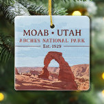 Ornement En Céramique Aquarelle Delicate Arch Moab Utah National Park<br><div class="desc">Aquarelle Delicate Arch Moab Utah dessin vectoriel. Le parc se trouve au nord de Moab dans l'État de l'Utah. Moab Arches design Pour ceux qui aiment l'extérieur et le sud de l'Utah. C'est un design vintage de Moab Utah et de l'arche délicate. - Vous pouvez facilement modifier ou supprimer le...</div>