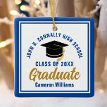 Ornement En Céramique Bleu Gold Graduate 2025 Personnalisé Noël<br><div class="desc">Cette décoration de Noël moderne bleue et dorée personnalisée propose une typographie classe de votre nom d'université ou de collège pour la classe de 2025. Customisez avec votre année de graduation à côté de l'écriture manuscrite chic et le casquette noir pour un grand cadeau personnalisé de remise de diplômes de...</div>