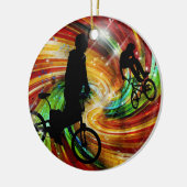 Ornement En Céramique BMXers dans des remous grunges rouges et oranges (Gauche)