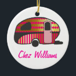 Ornement En Céramique Caravane de conception rétro personnalisée<br><div class="desc">Voir la gamme complète de 25 caravanes rétro par Trina Esquivelzeta @SurfaceHug sur divers autres produits de la collection ci-dessous.</div>