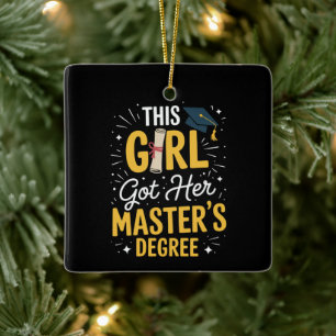 Ornement En Céramique Cette fille a obtenu son diplôme de master en 2026