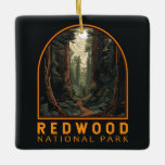 Ornement En Céramique Chemin d'illustration du parc national Redwood Vin<br><div class="desc">Design d'illustration vectorielle de séquoia. Le parc protège de vastes prairies,  des forêts de chênes,  des rivières sauvages et 60 miles de côtes accidentées.</div>