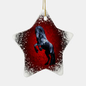 Ornement En Céramique Cheval friésien, étalon noir, neige, granit rouge (Droite)
