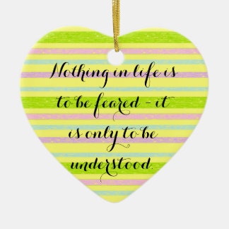 Ornement En Céramique Comprenez plus d'ornement de citation de curie